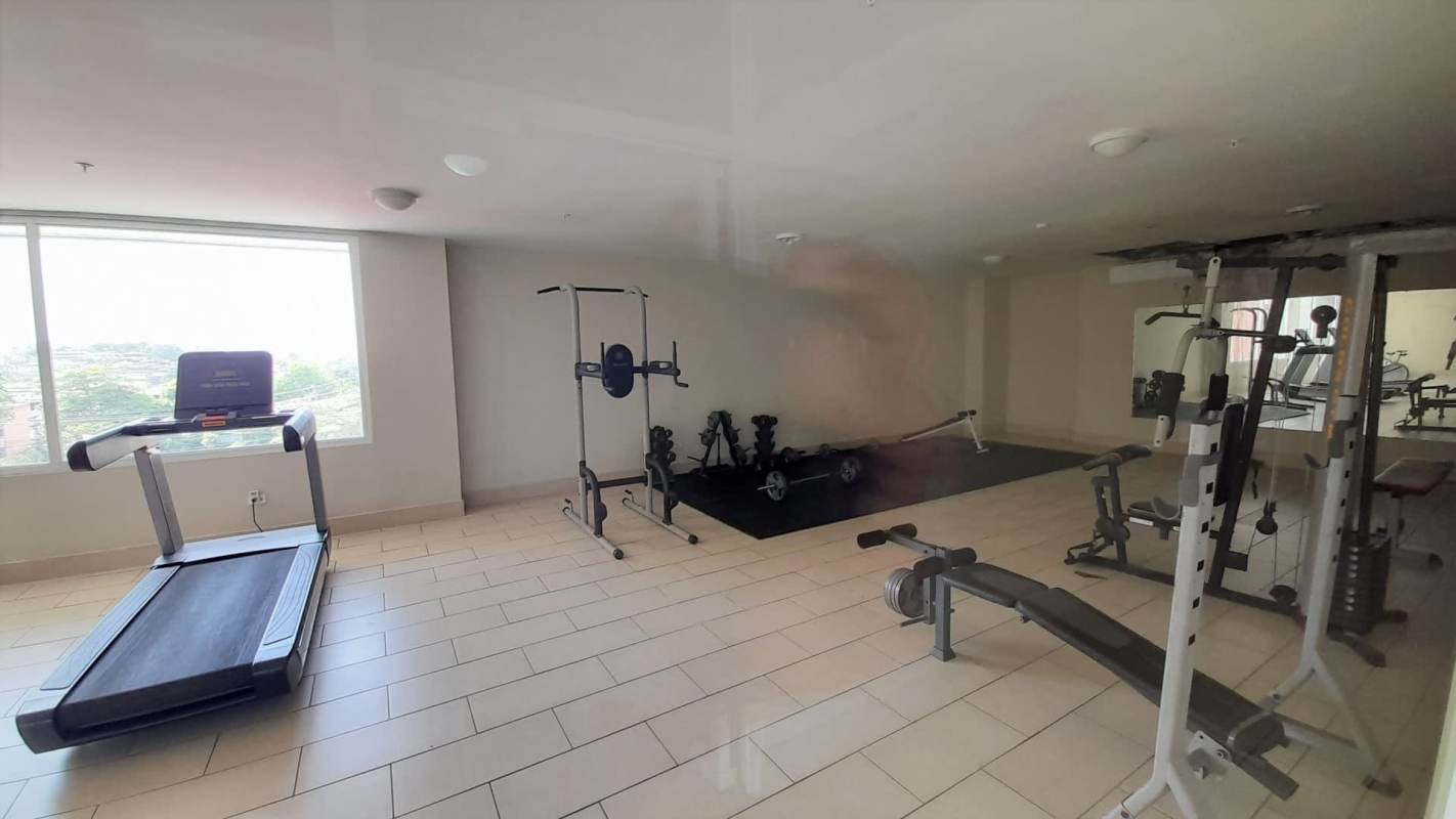 On-site gym with weights, cardio and natural light PH Met View Panama