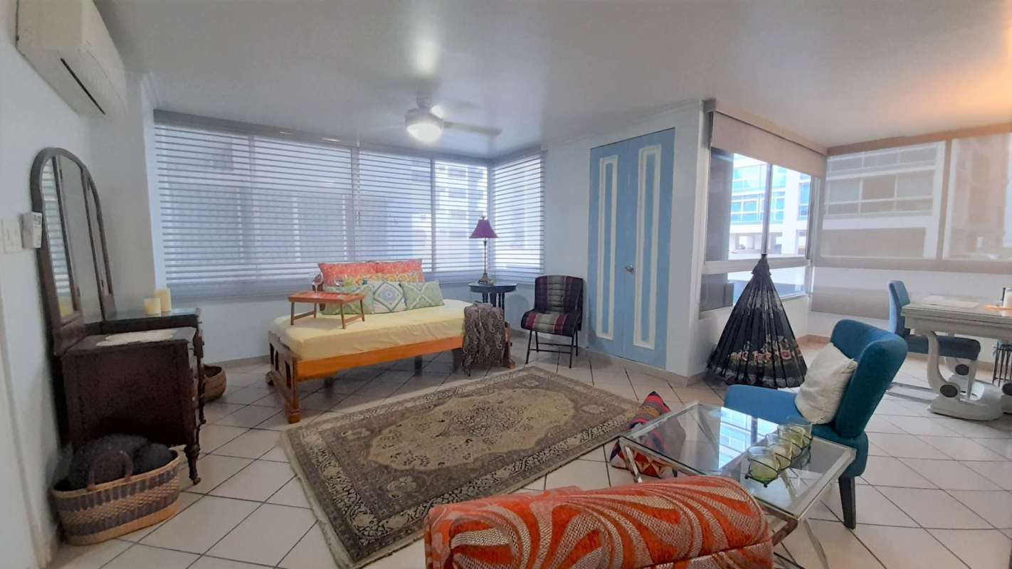 Functional kitchen with cabinets and appliances Bahia Marbella Panama City apartment for rent