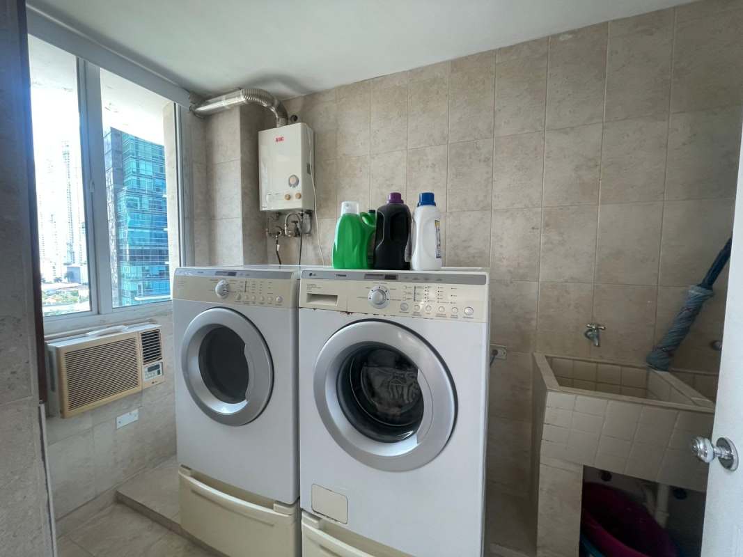 Modern bathroom with granite vanity, glass enclosed shower in PH Mystic Point Punta Pacifica Panama