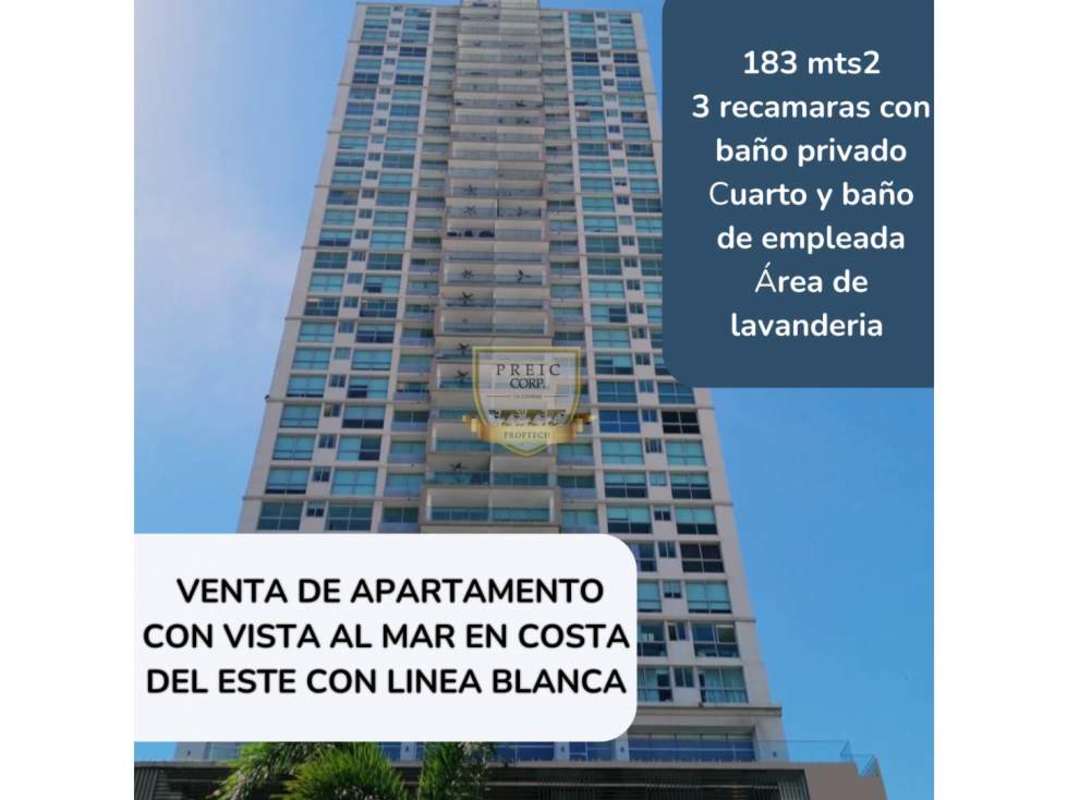 Contemporary high-rise tower PH Ocean Two in Costa del Este with balconies sea views and glass windows