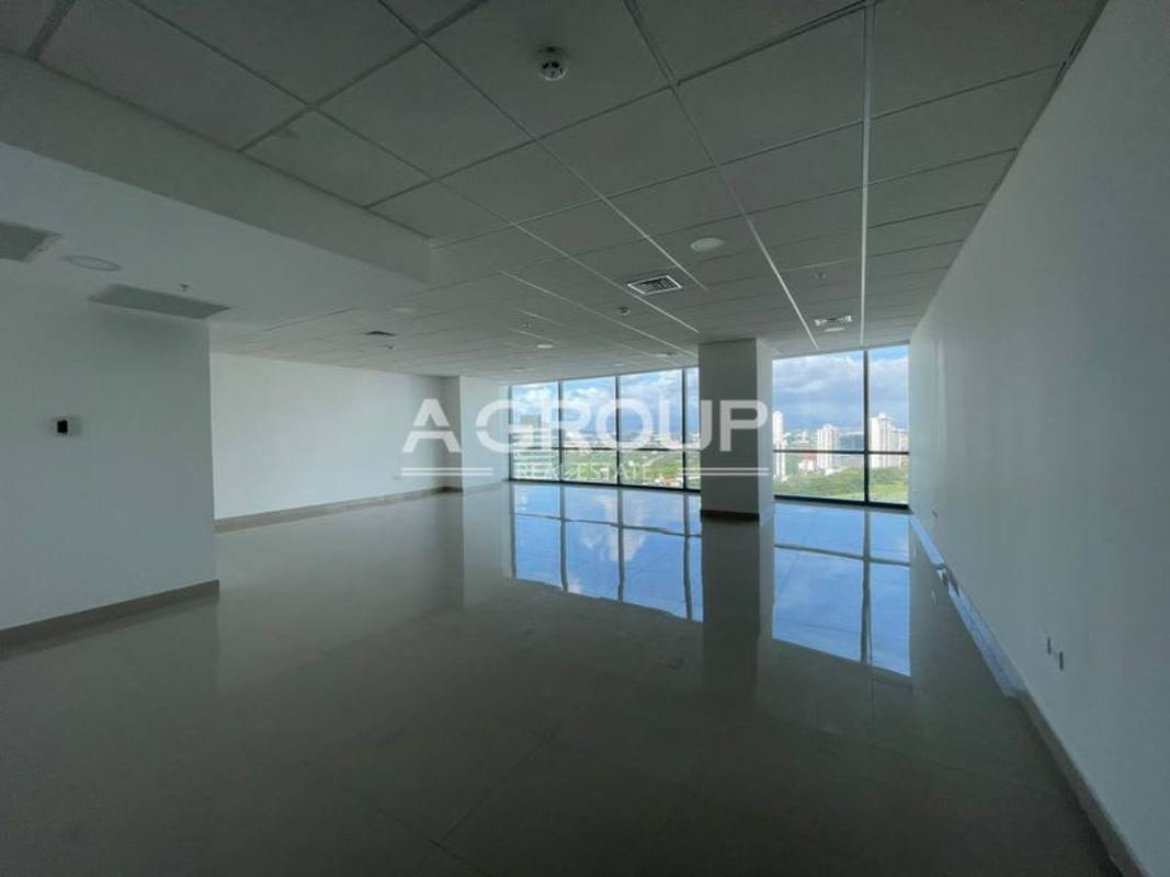 Open workspace with skyline views and large windows in Financial Park Costa del Este