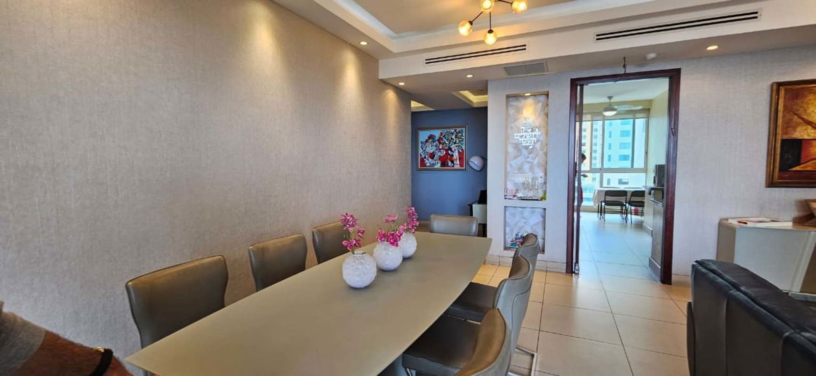 Gourmet kitchen with marble countertops and ocean view in Punta Pacifica Dupont Tower apartment