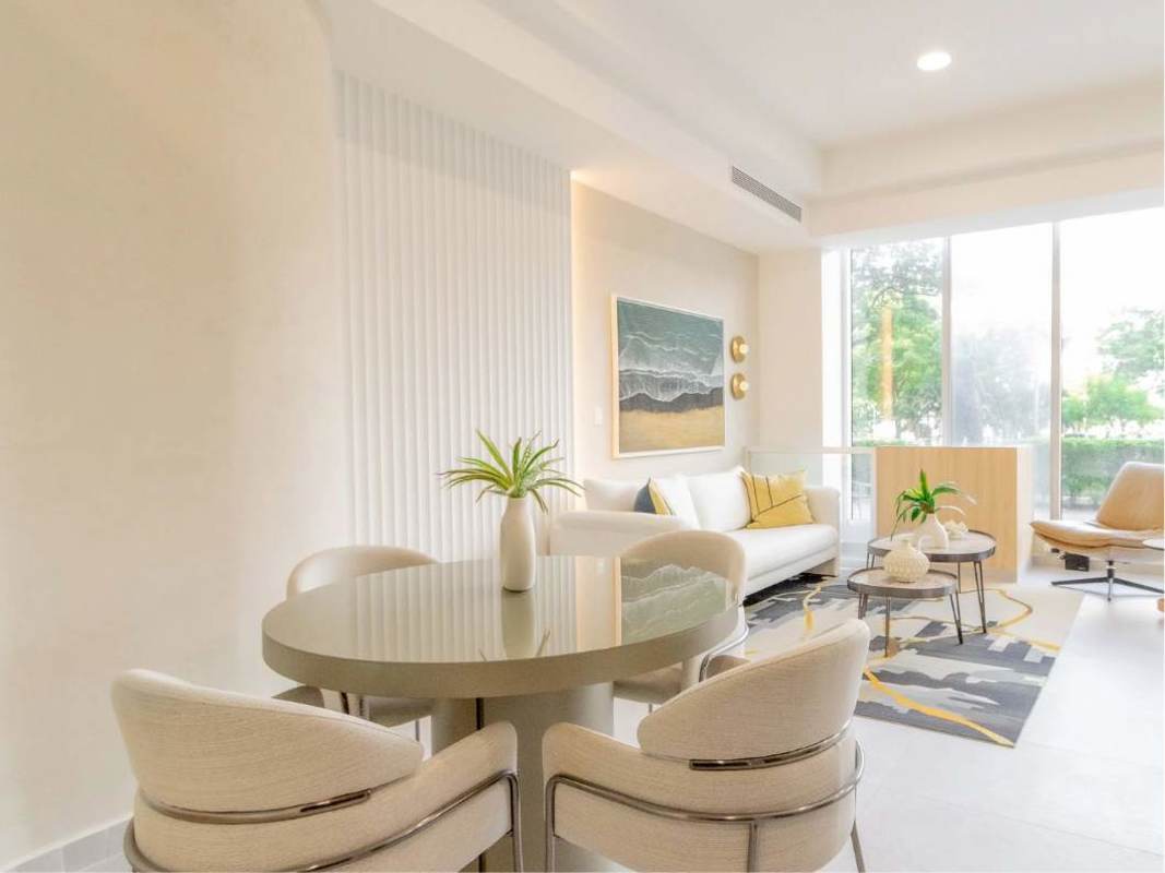 Studio apartment with natural light and large windows Sky Park Bella Vista