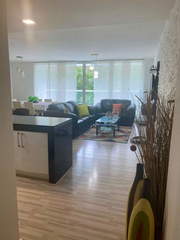 Apartment for Sale in Clayton - 3 bedrooms