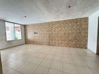 Bedroom with ceramic tiles, closet in gated community house for sale Arraiján Panama