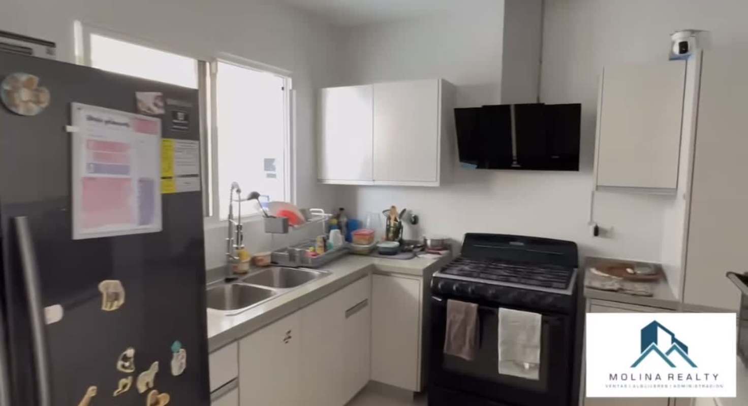 Private backyard terrace with garden space at PH Aventura Brisas del Golf