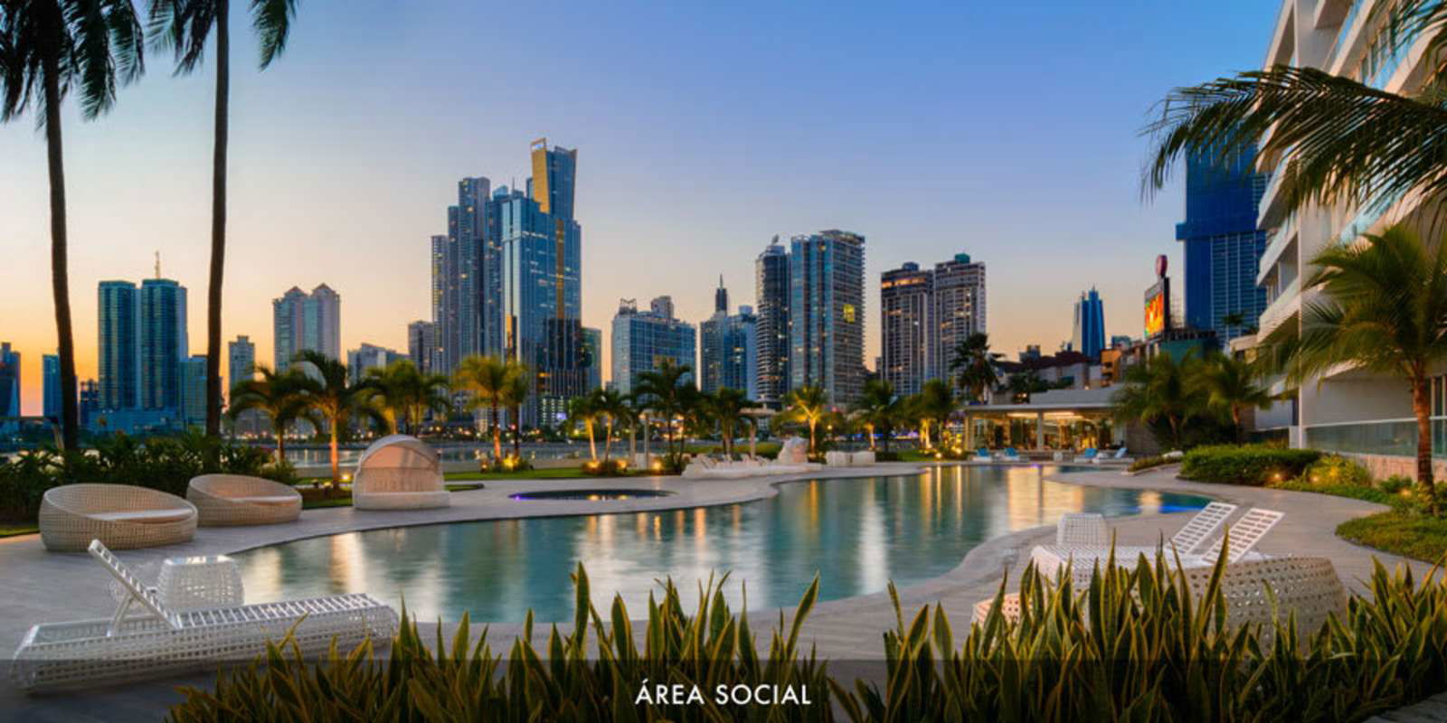 Infinity swimming pool with skyline view and modern landscaping at PH Miradores Punta Paitilla Panama
