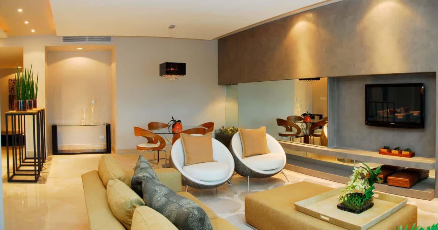 Bright living dining combo with elegant furniture and neutral palette PH Miradores Punta Paitilla Panama