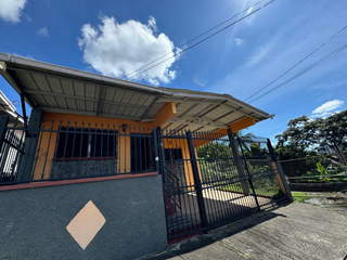 House for Sale in Rufina Alfaro - 3 bedrooms