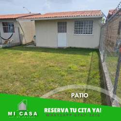 Fenced backyard lawn with hammock and small building affordable rent Penonomé