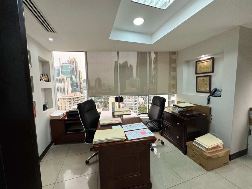 Corner office with wide windows showing urban skyline at PH Obarrio Business Tower Panama