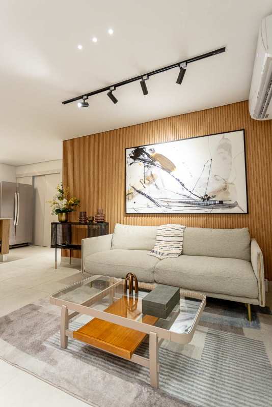 Bright living room with access to balcony apartment in PH Villa de las Fuentes Panama City