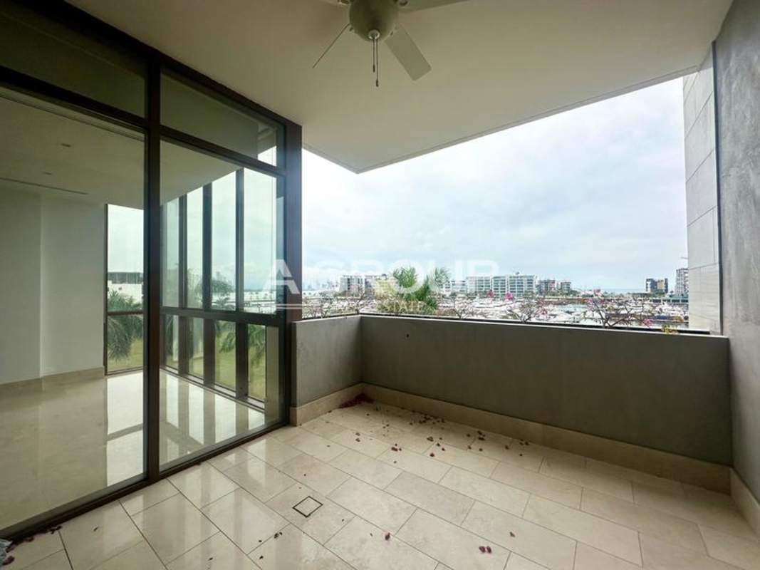 Infinity edge swimming pool overlooking private marina on Ocean Reef Islands Panama City