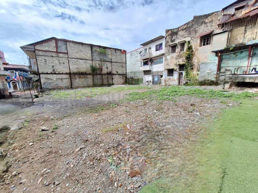 Buildable empty lot surrounded by colonial structures in Casco Viejo historic district Panama