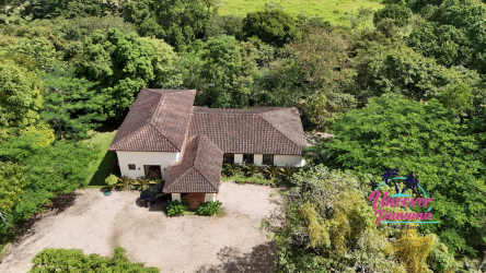 Riverfront 3BR Country Estate on 4000m² Land Penonomé