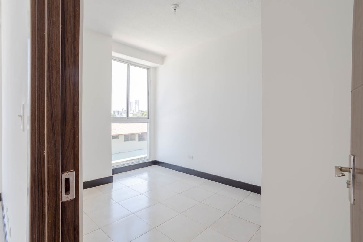 Playground zone next to children’s swimming pool in PH Sorrento Parque Lefevre Panama City