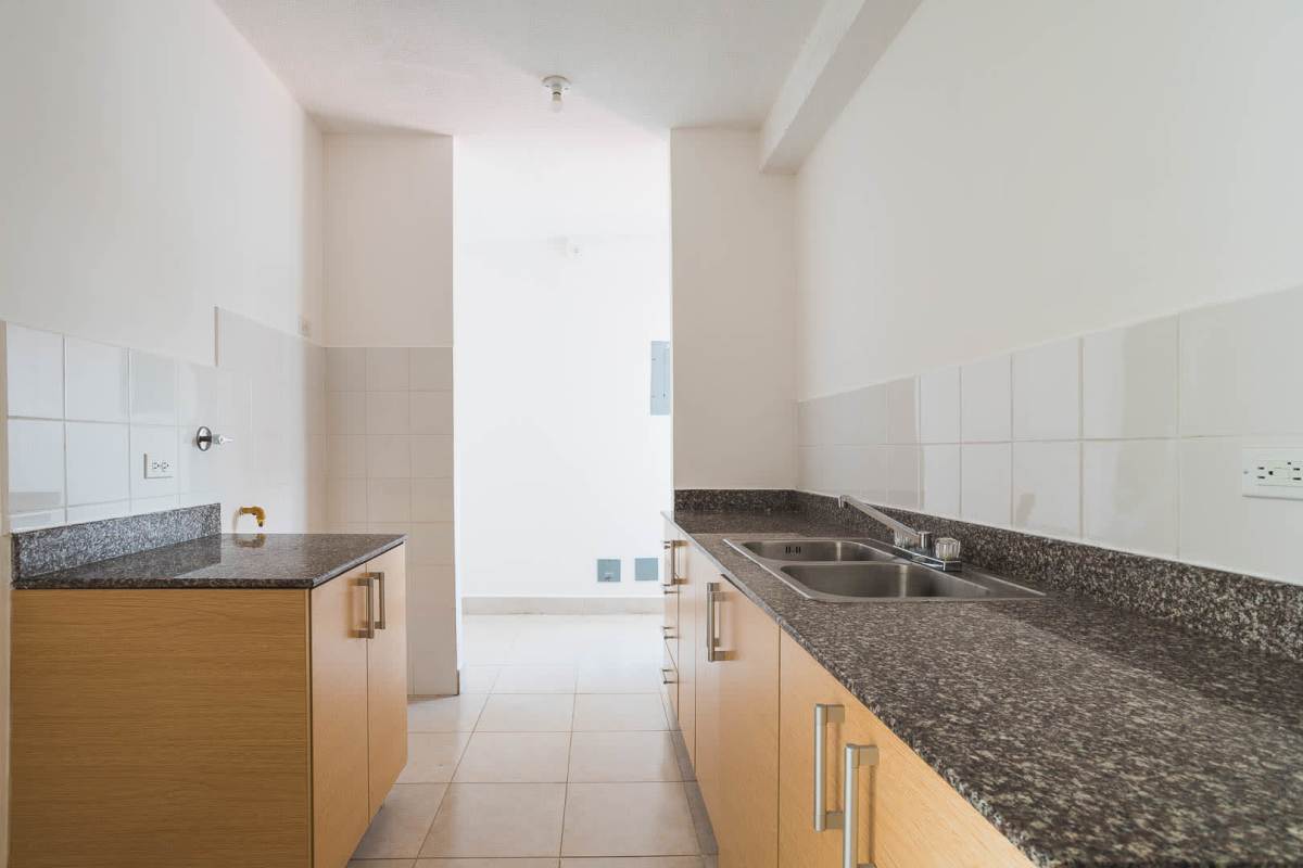 Bedroom with large window and built-in closet Parque Lefevre PH Sorrento Panama City