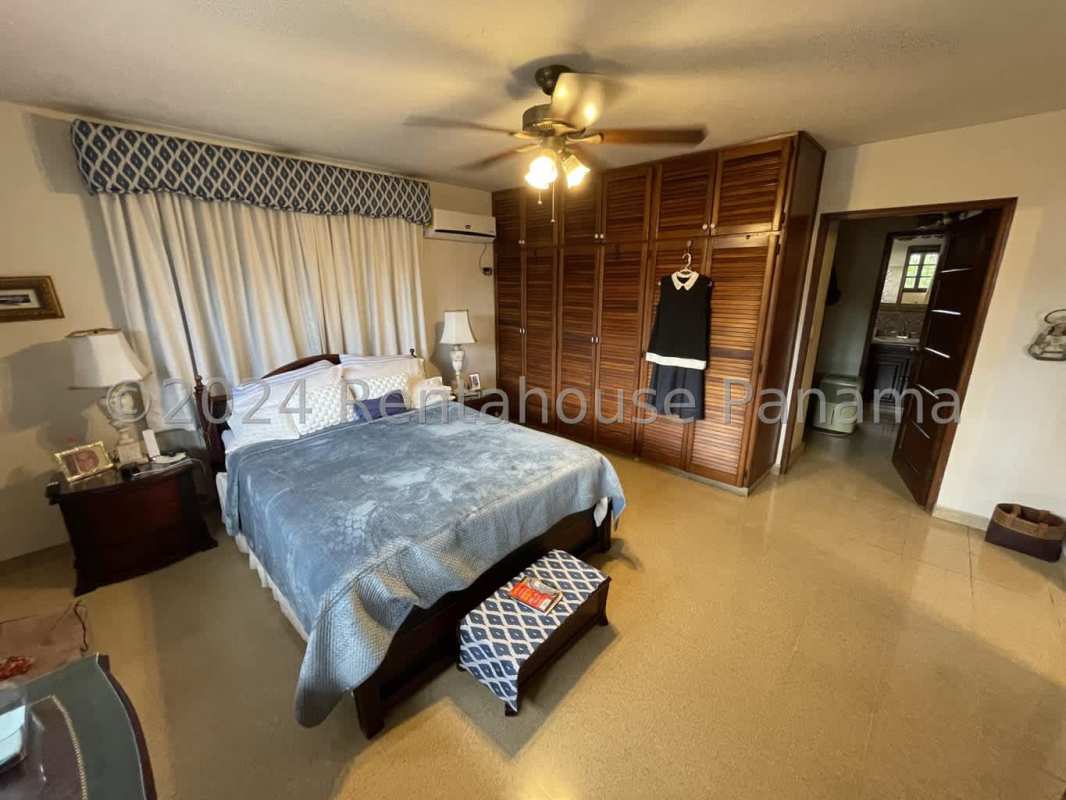 Spacious 4BR House with Terrace San Francisco Panama