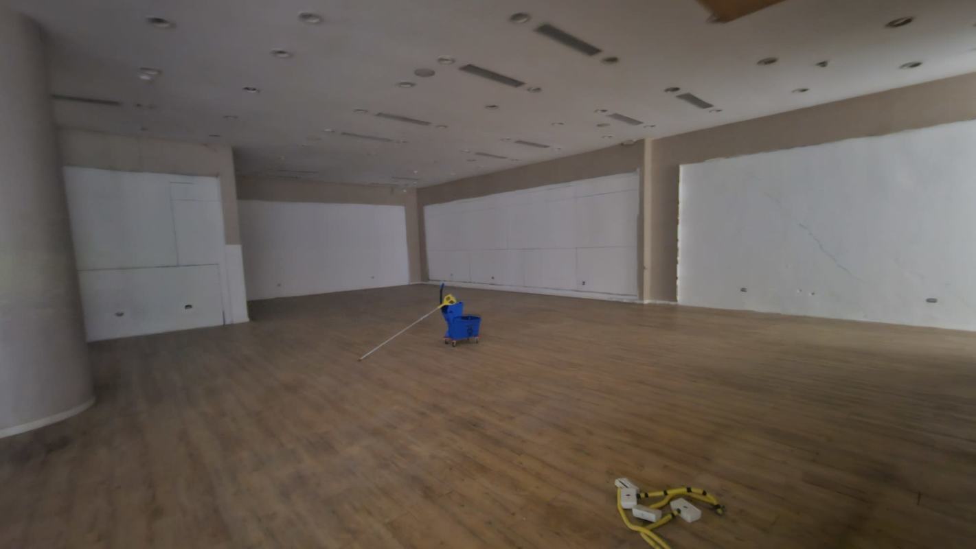 Large empty retail interior Albrook Mall for sale ideal showroom Panama