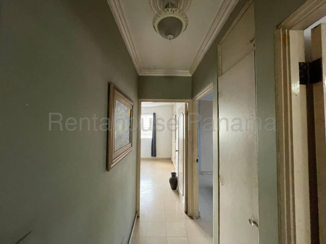 Bright living room of Betania Panama home for sale with natural light