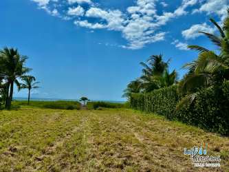 Beachfront titled lot with ocean view at Barqueta Nice Playa Barqueta Panama