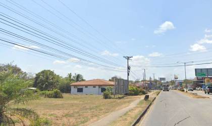 Roadside property with building, billboards and utilities Belisario Porras Las Tablas Panama