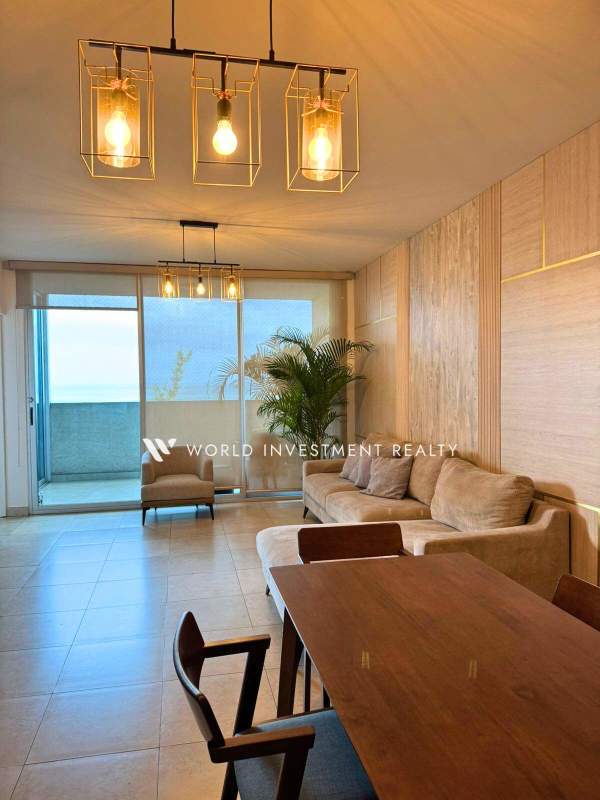 Fully equipped kitchen with granite countertops and appliances in PH H2O Avenida Balboa Panama City