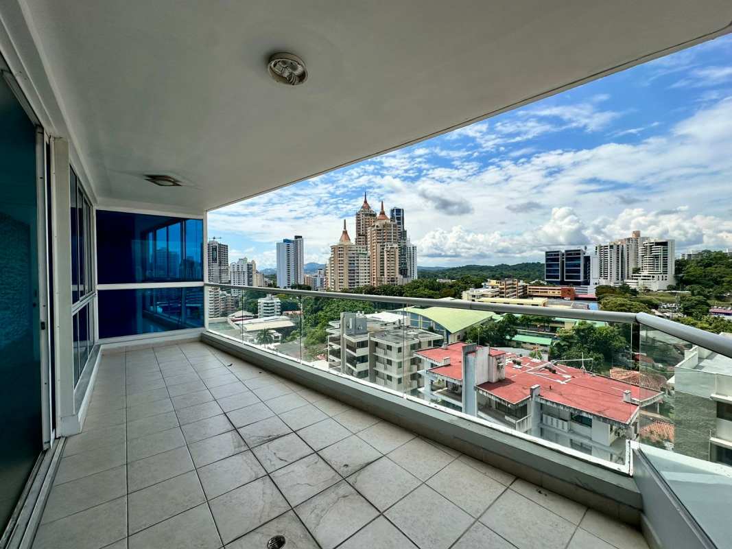 Balcony terrace overlooking Panama City skyline in PH Vista Hermosa El Cangrejo