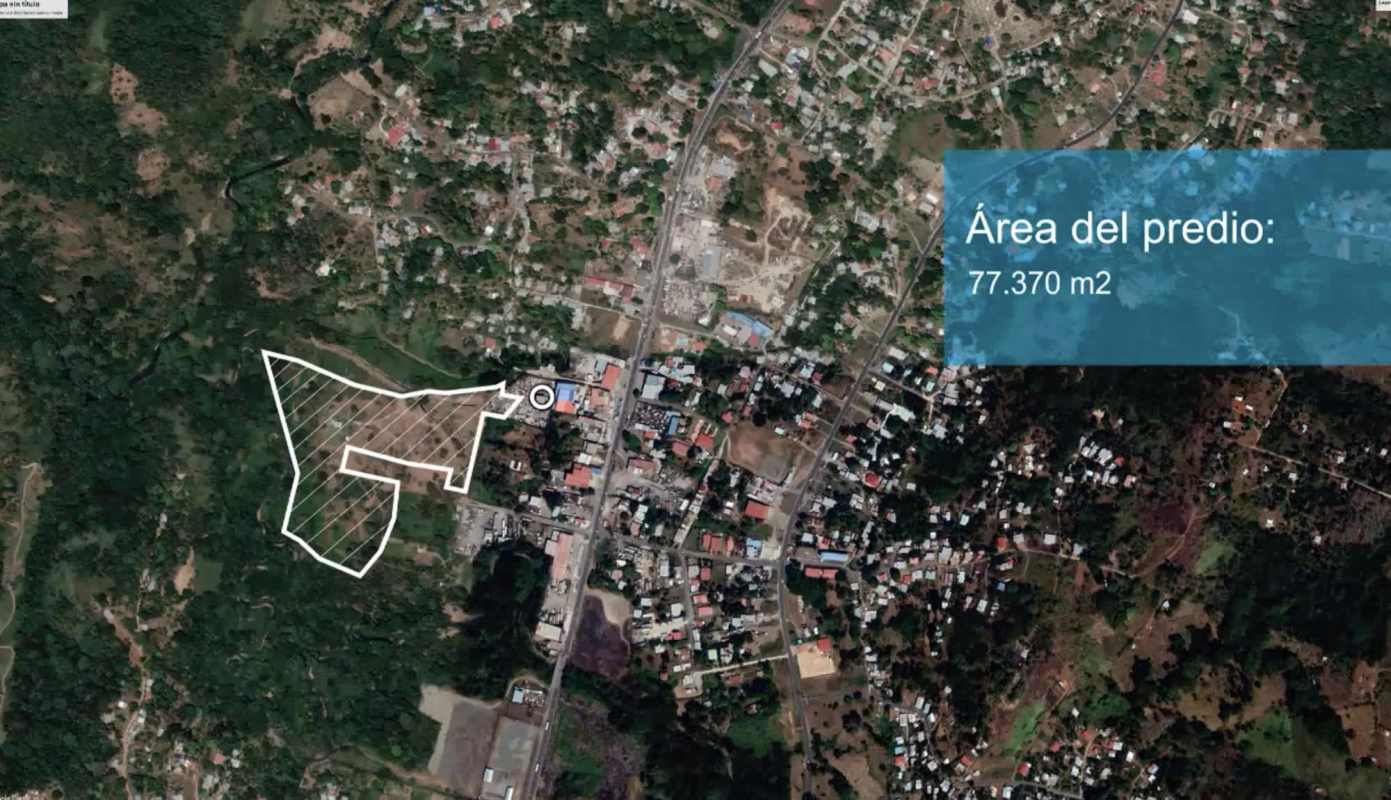 Satellite map of Panama with property outlined near main roads Carretera Transistmica and Av. Madden