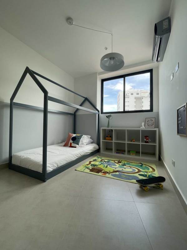 Bathroom with light tiles walk-in shower minimalist style PH Cranc Tower Panama City