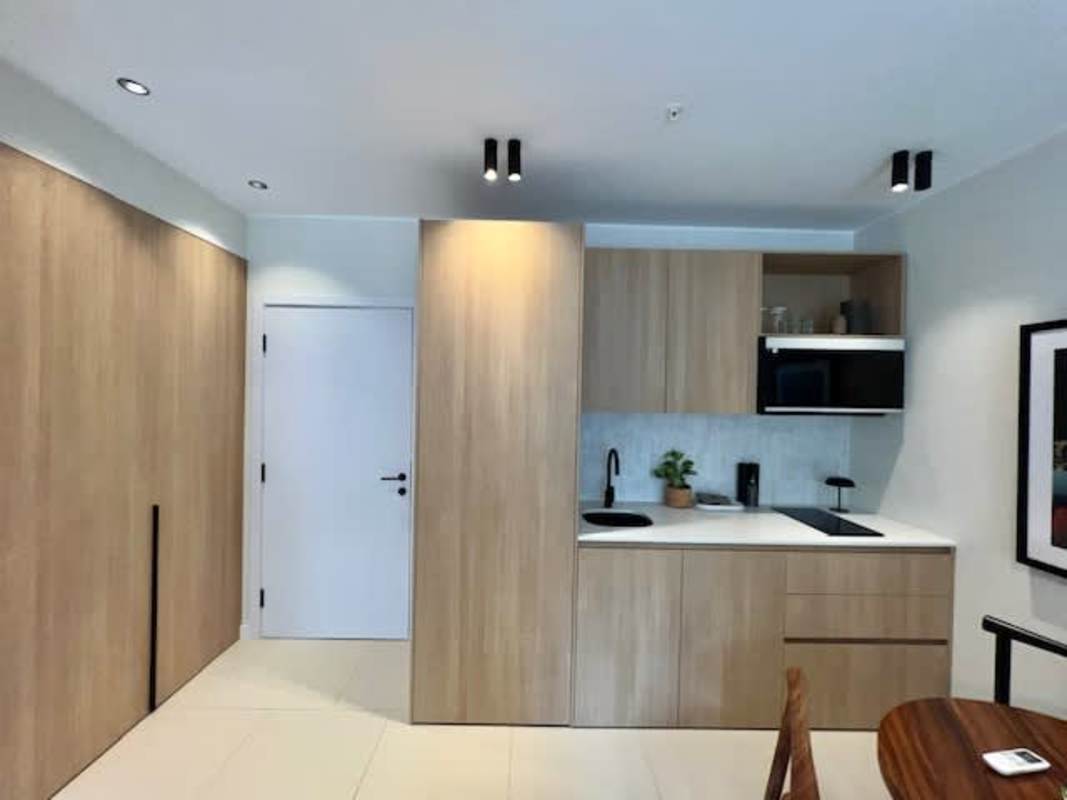 Bedroom with large window and balcony access PH Amara El Cangrejo Panama