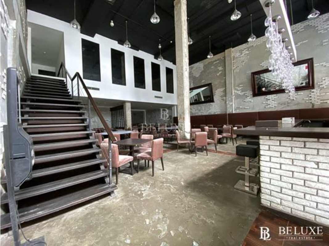 Industrial style restaurant bar with mezzanine in PH Plaza Obarrio Obarrio Panama City