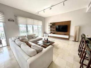 Beachfront Apartment for Sale in Antón - 3 bedrooms