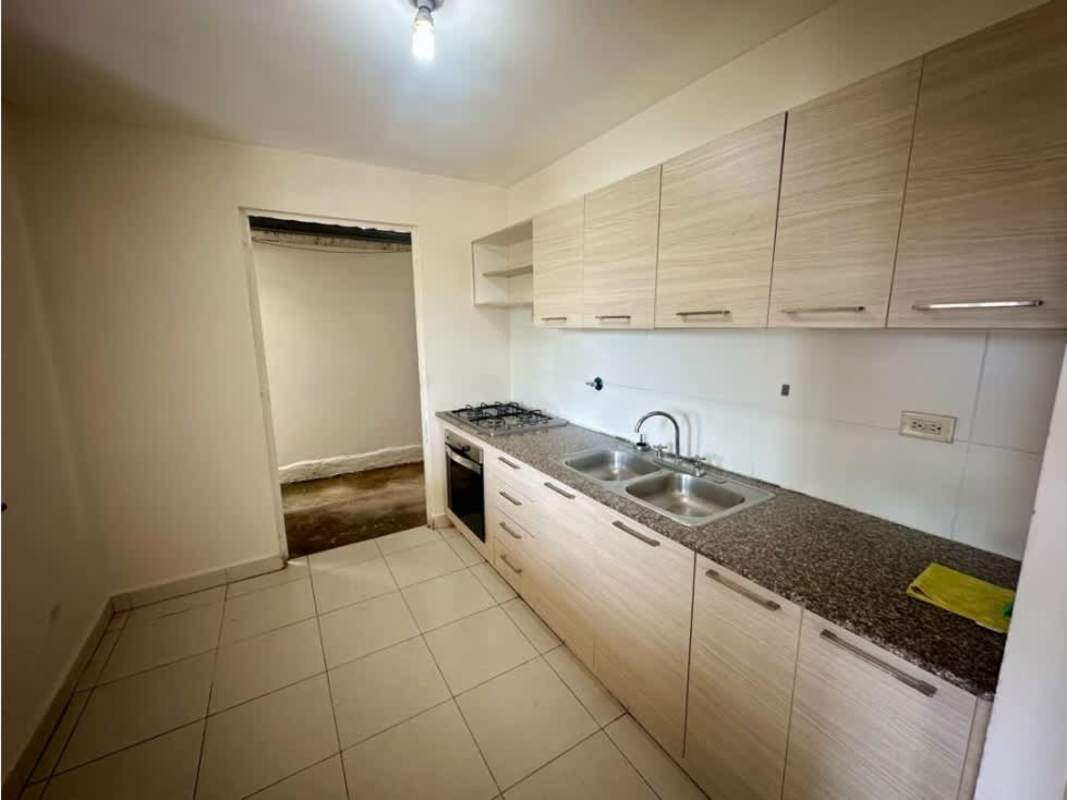 Bright dining room with tiled floors and large window in house for rent Costa Verde Islas de Montelimar