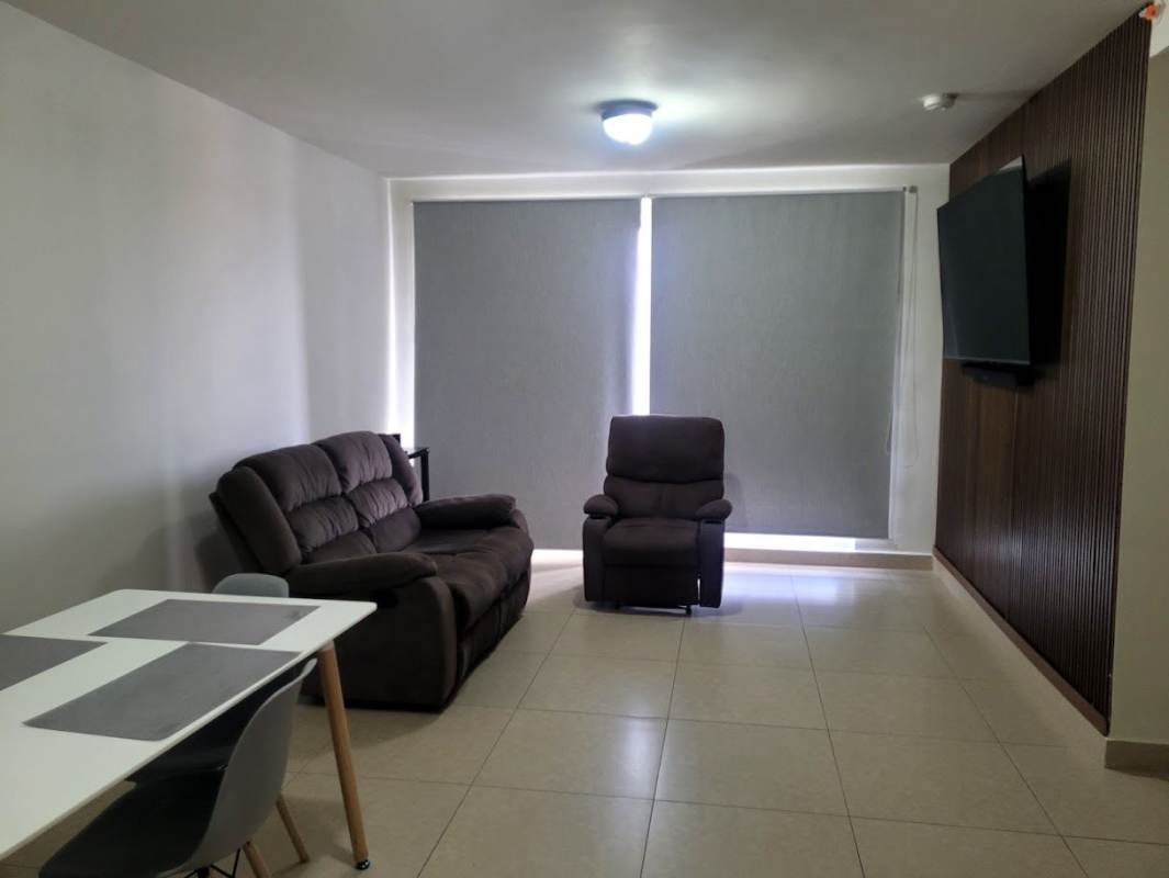 Furnished bedroom with closet Torres de Versailles Costa Sur rental apartment