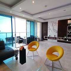 Apartment for Sale in San Francisco - 3 bedrooms