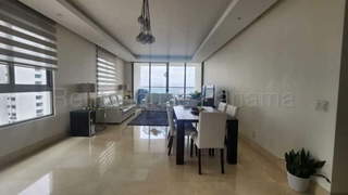 Apartment for Rent in Santa Maria - 3 bedrooms