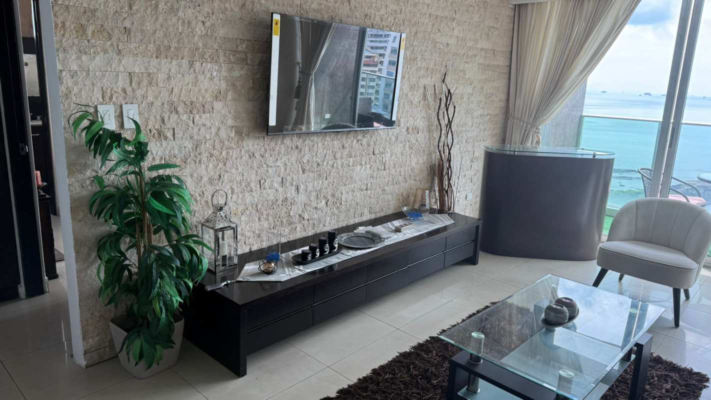 Modern kitchen with granite counters and appliances PH Pacific Sea Punta Paitilla