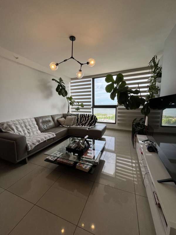 Children's rooftop playground with city views San Francisco Bay Tower Panama City