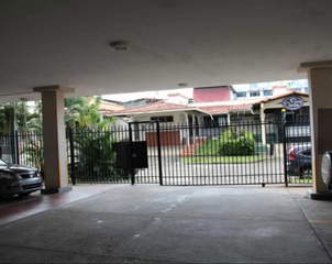 Apartment for Sale in El Carmen - 3 bedrooms