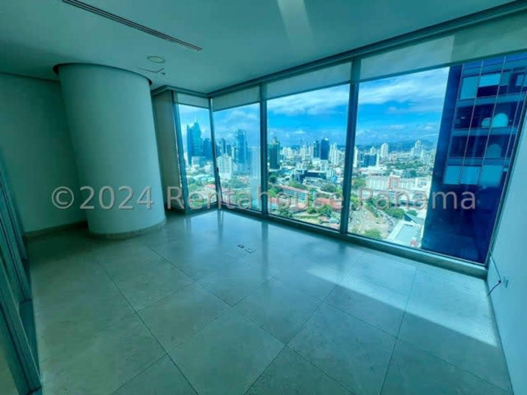 Office with impressive city skyline views Oceanía Business Plaza Panama