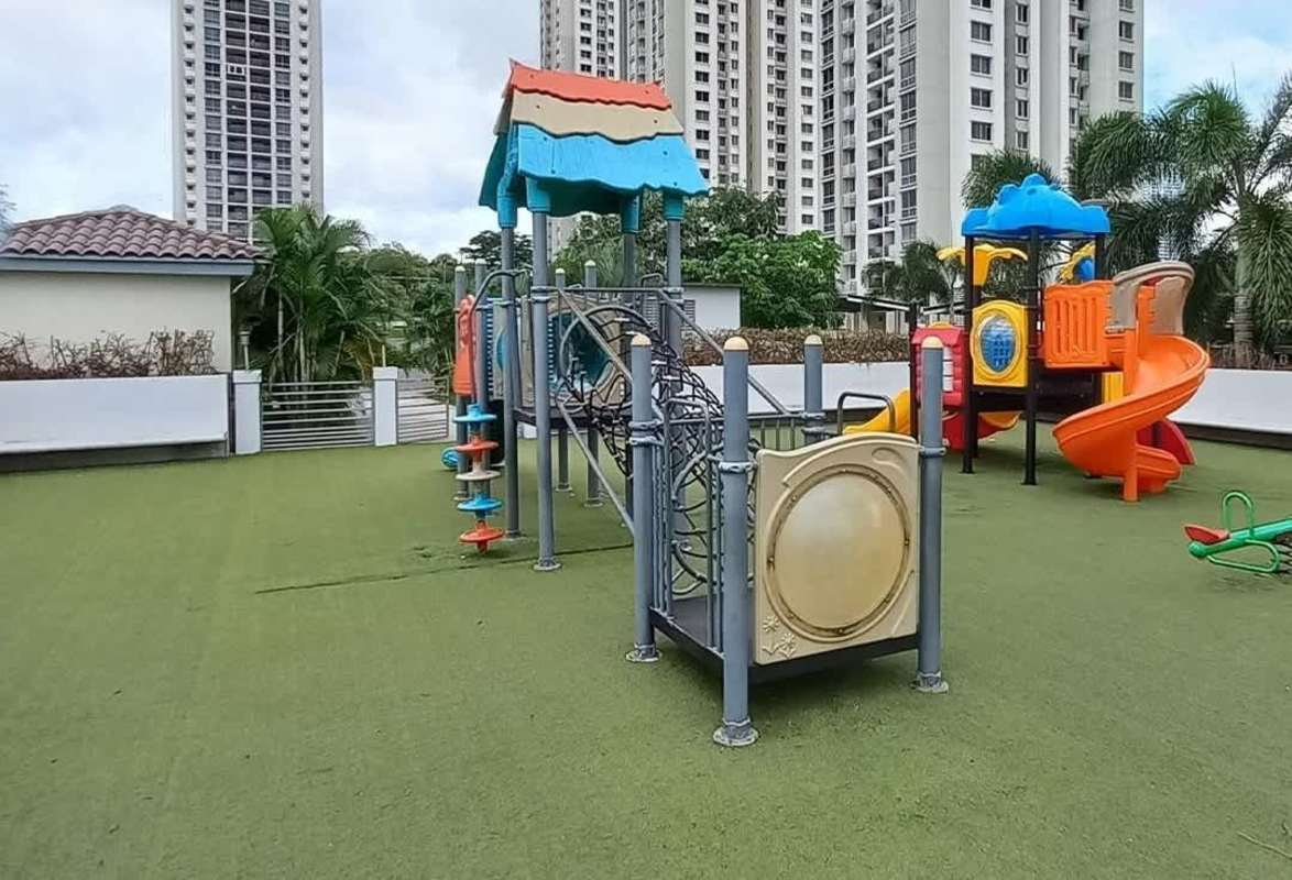Kitchen with large window, modern cabinetry, double sink PH Villa de las Fuentes Panama