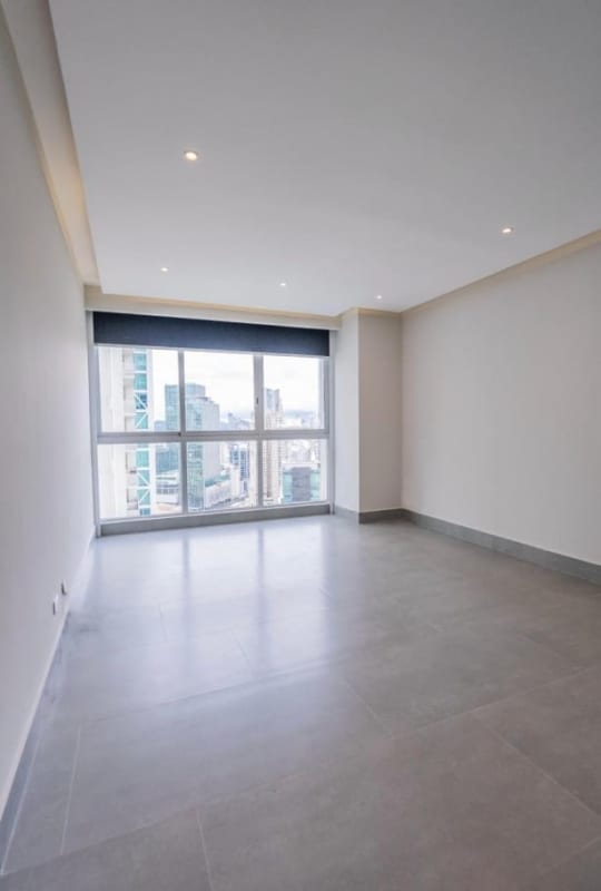 Spacious walk-in closet with built-in organizers PH Ocean Club Punta Pacifica