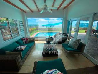 Private swimming pool and ocean view with tropical garden at Playa El Palmar San Carlos Panama