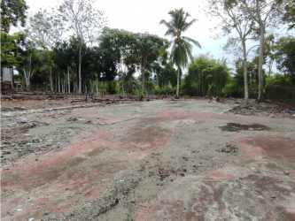 Commercial corner lot marked near Plaza Don Camilo Panama border