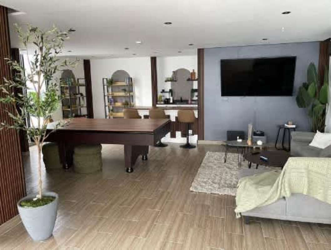 Fully equipped renovated kitchen PH Bayside Avenida Balboa Panama City