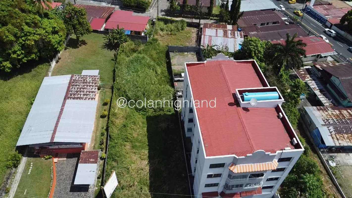 1062m2 land parcel with road access on two sides in Río Abajo neighborhood Panama City