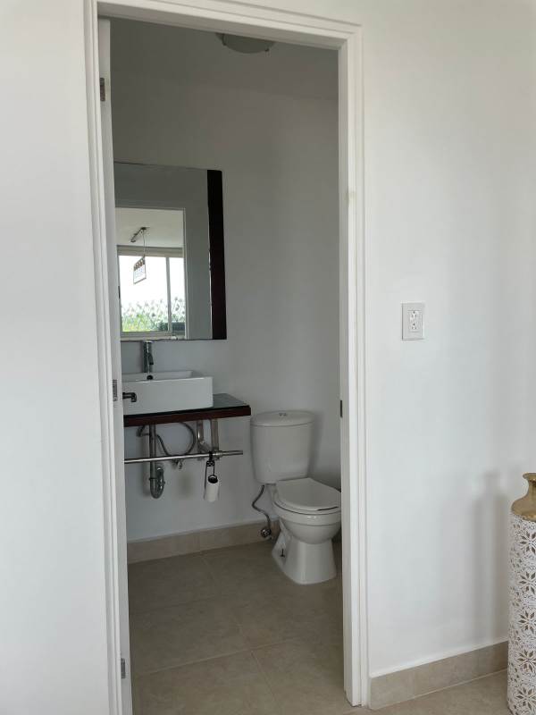 Modern bathroom with glass shower PH Clayton Park Clayton Panama