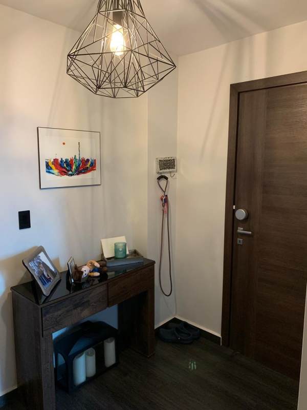 Infinity pool overlooking the Pacific Ocean in luxury PH Coco del Mar condo tower Panama