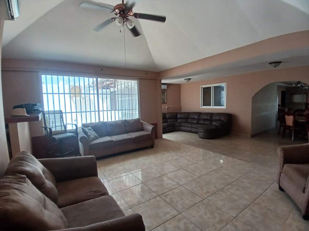 Large covered terrace perfect for gatherings with bar in Brisas del Golf Panama